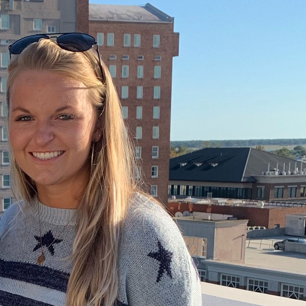 Meet your Posher, Lanie